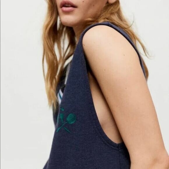 UO Badminton Sweatshirt Vest Women's Size Small - Picture 3 of 6